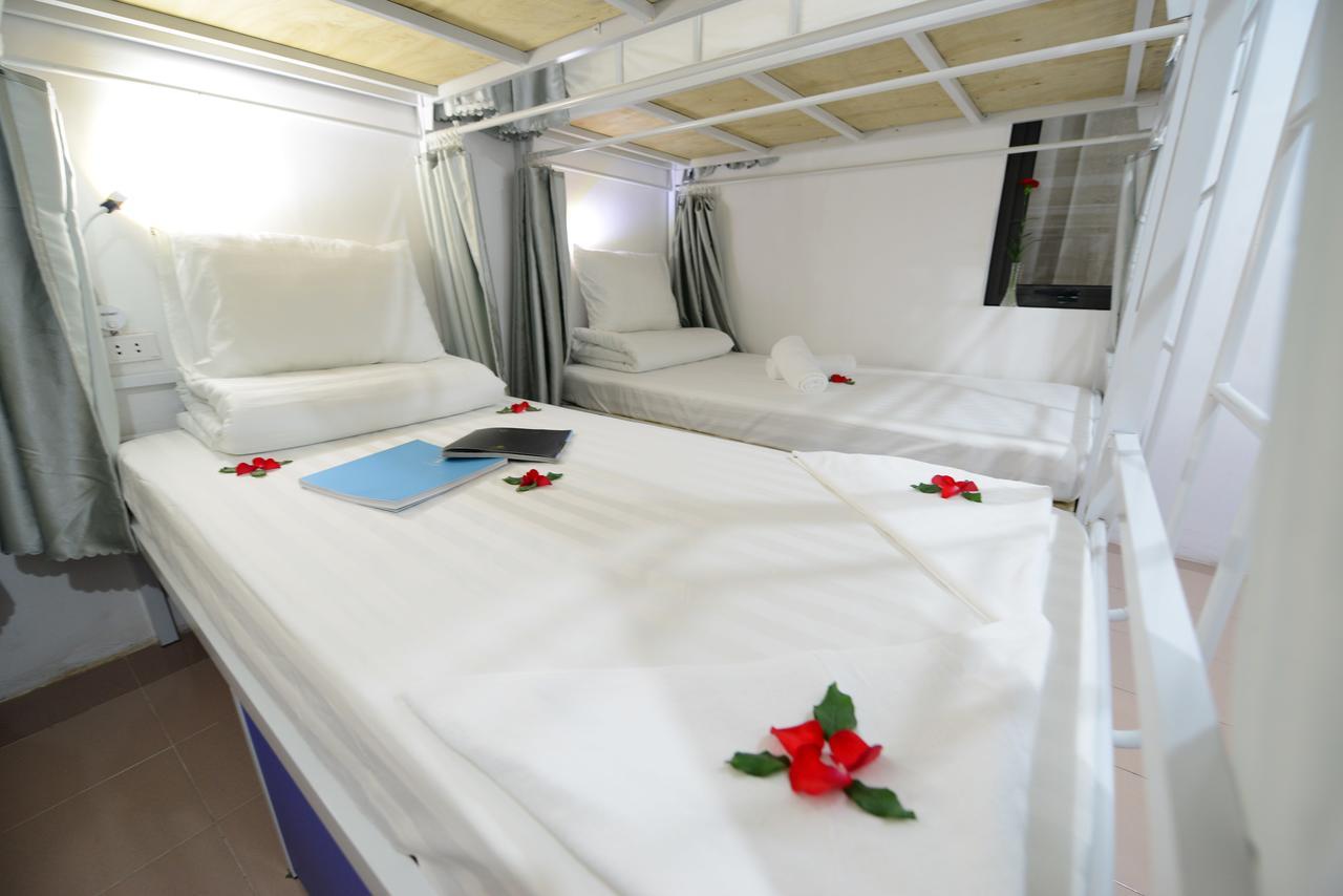 Pillow Backpacker Hostel (Adults Only) Hanoi Zewnętrze zdjęcie