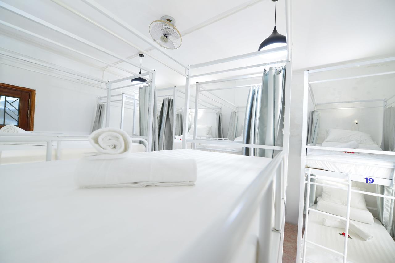 Pillow Backpacker Hostel (Adults Only) Hanoi Zewnętrze zdjęcie